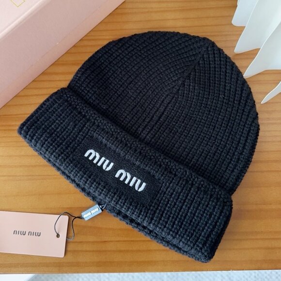 Miu Miu Knit Logo Slouchy Beanie - Picture 1 of 6